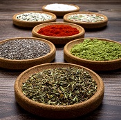 Масала – популярный микс специй и черного чая из Индии
